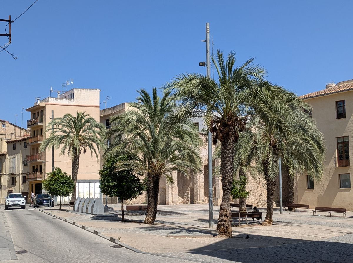 13-kleiner Bummel im wie ausgestorbenen Tortosa